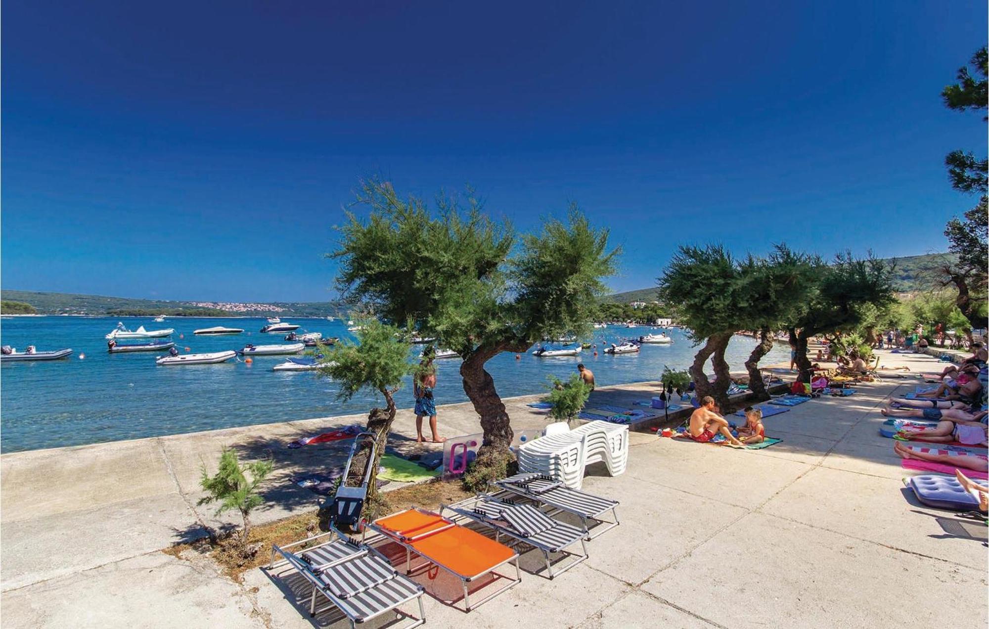 Stunning Apartment In Kornic With House Sea View Eksteriør billede