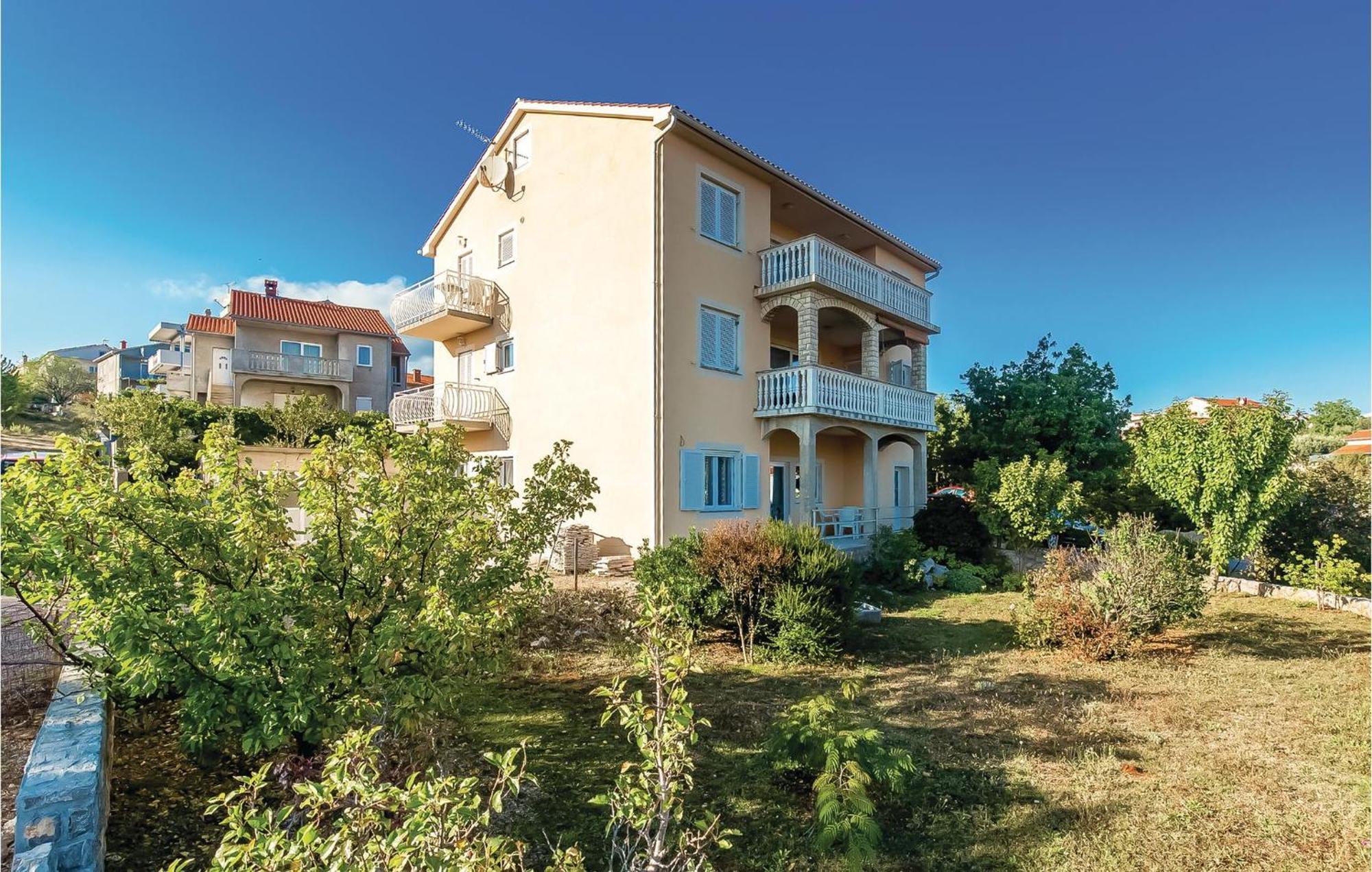 Stunning Apartment In Kornic With House Sea View Eksteriør billede
